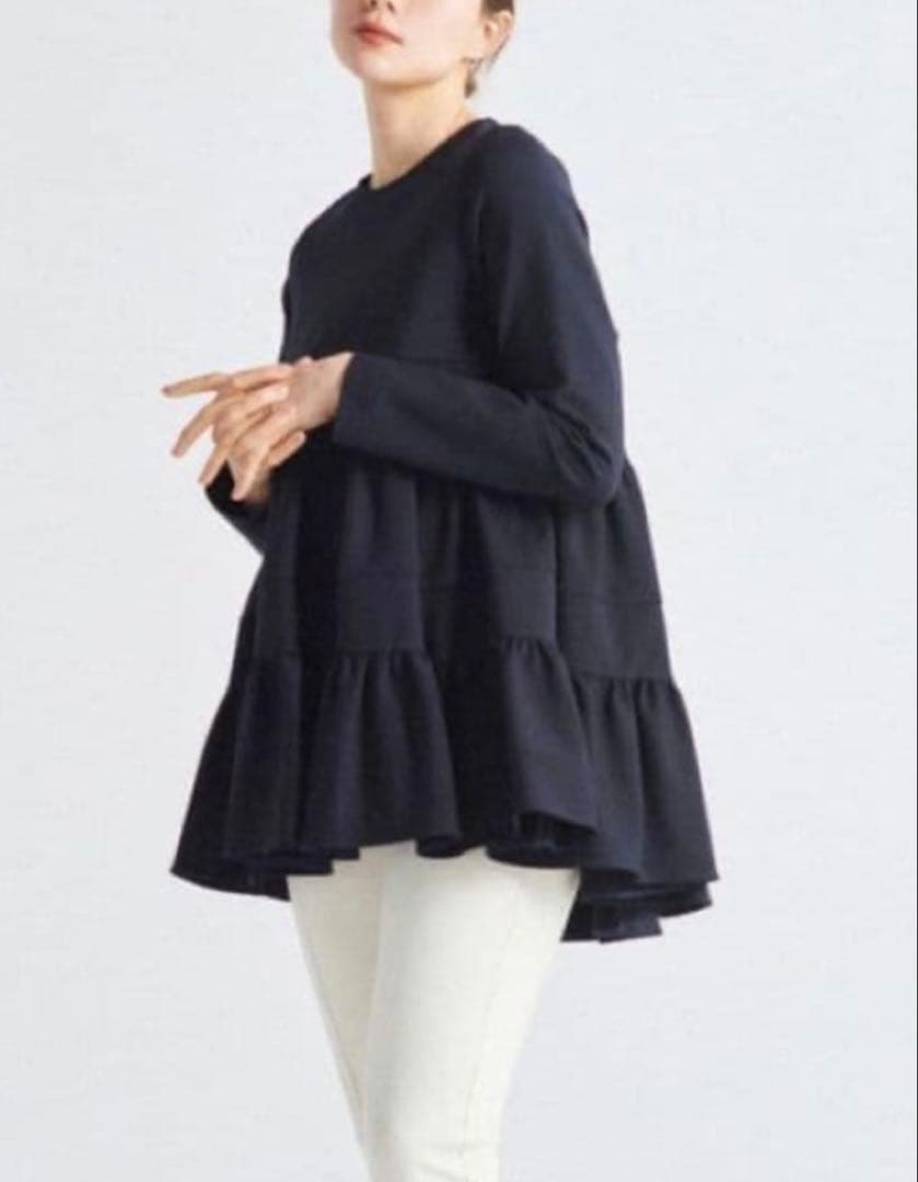 ✨美品✨ yori ヨリ　ぬくぬくヘムフリルブラウス　ティアード　黒　サイズF