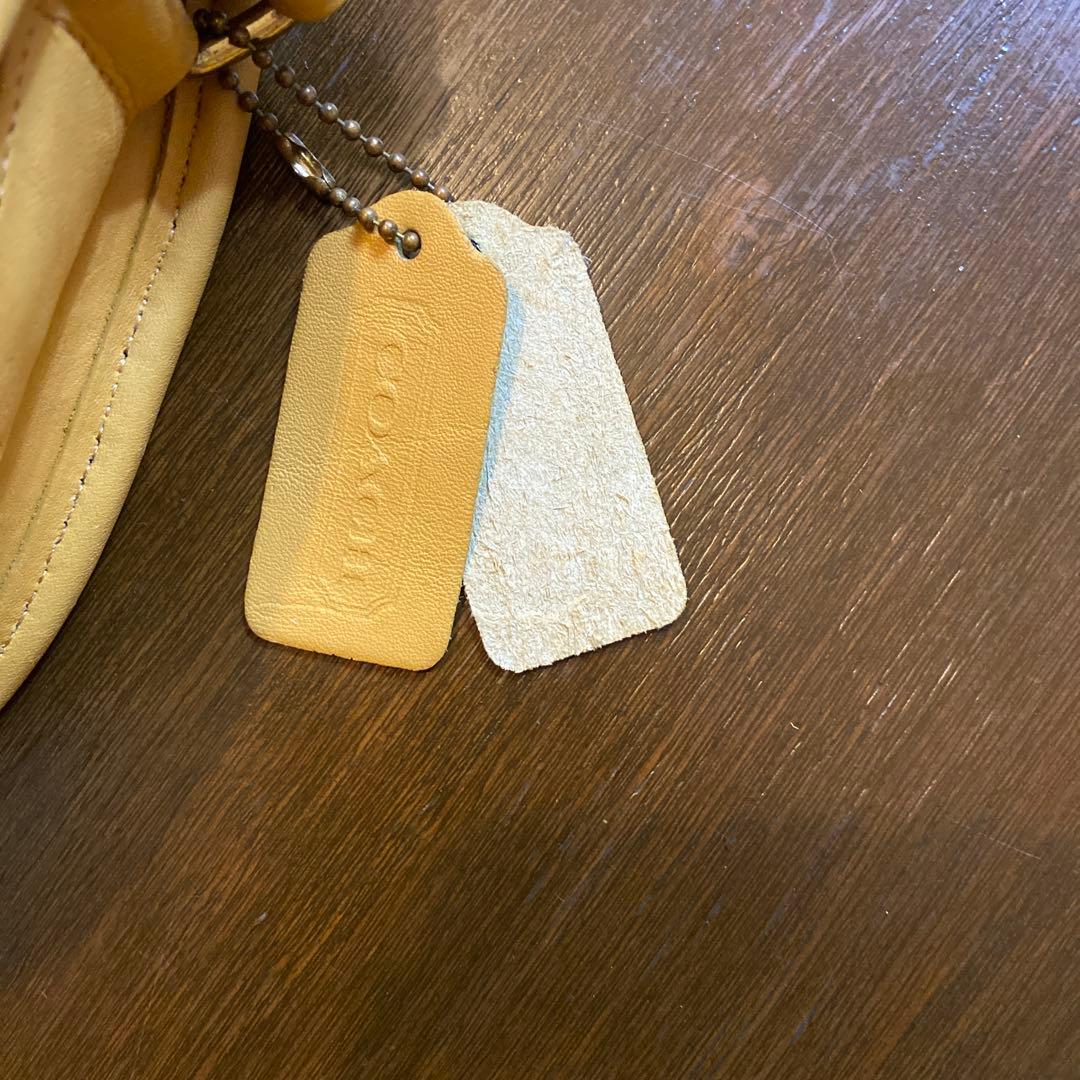 オールドコーチショルダーバッグセカンドバッグイエロー