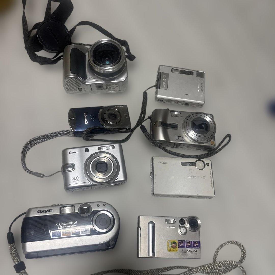コンパクトデジタルカメラ 8台セット