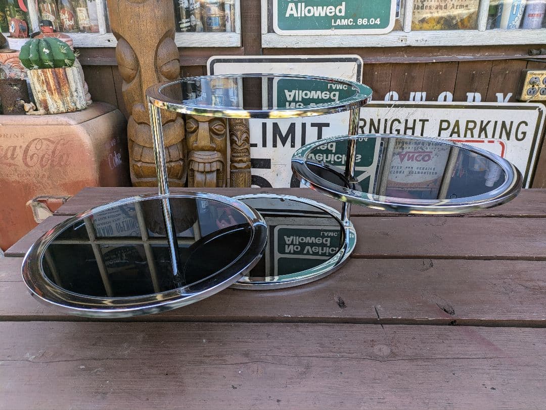 ミッドセンチュリー　スペースエイジ　ラウンドテーブル　強化ガラス　ガラステーブル