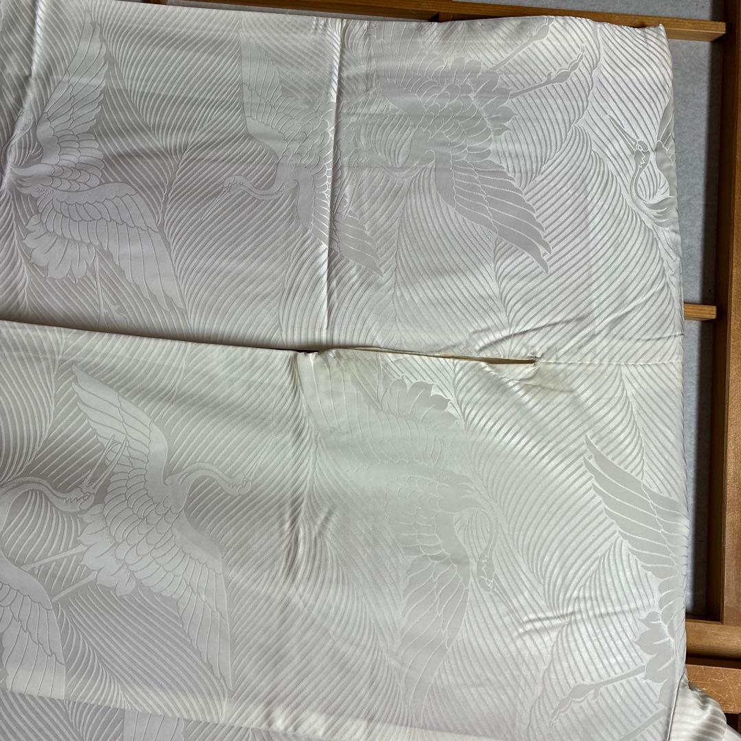 ち*ぃ様 花嫁着物白無垢掛下。比翼、白赤色婚礼用掛下白無垢婚礼衣装鶴模様、表内側