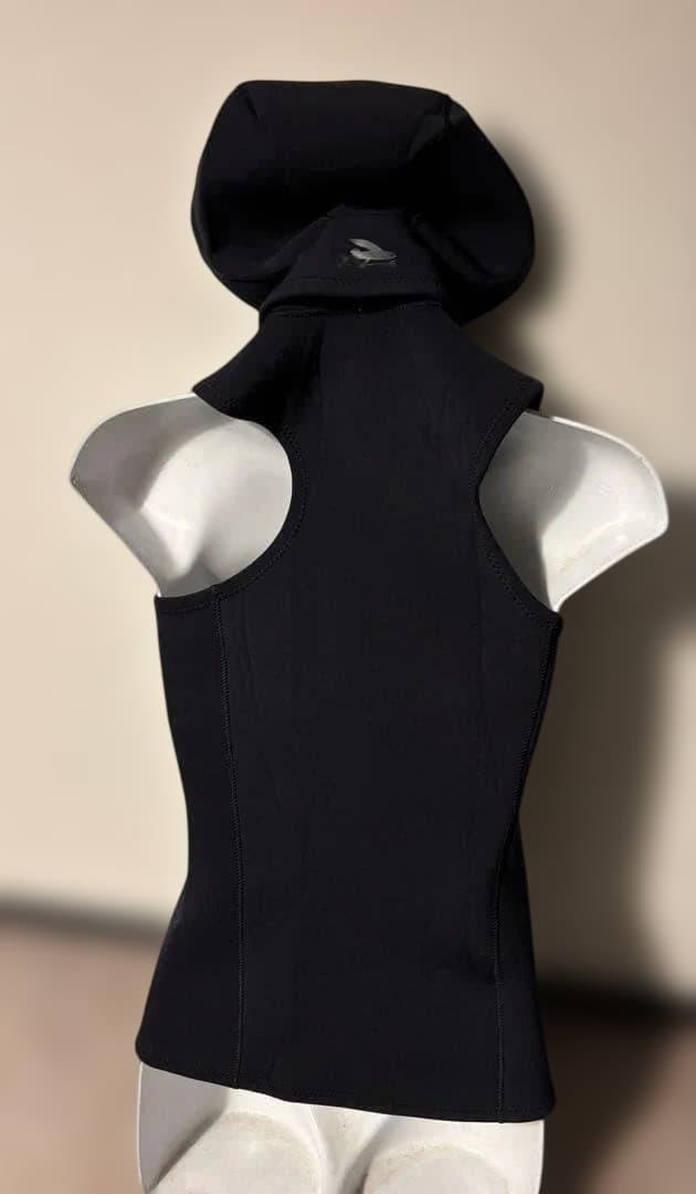 Patagonia Inner Hooded Vest 新品未使用 Size 8