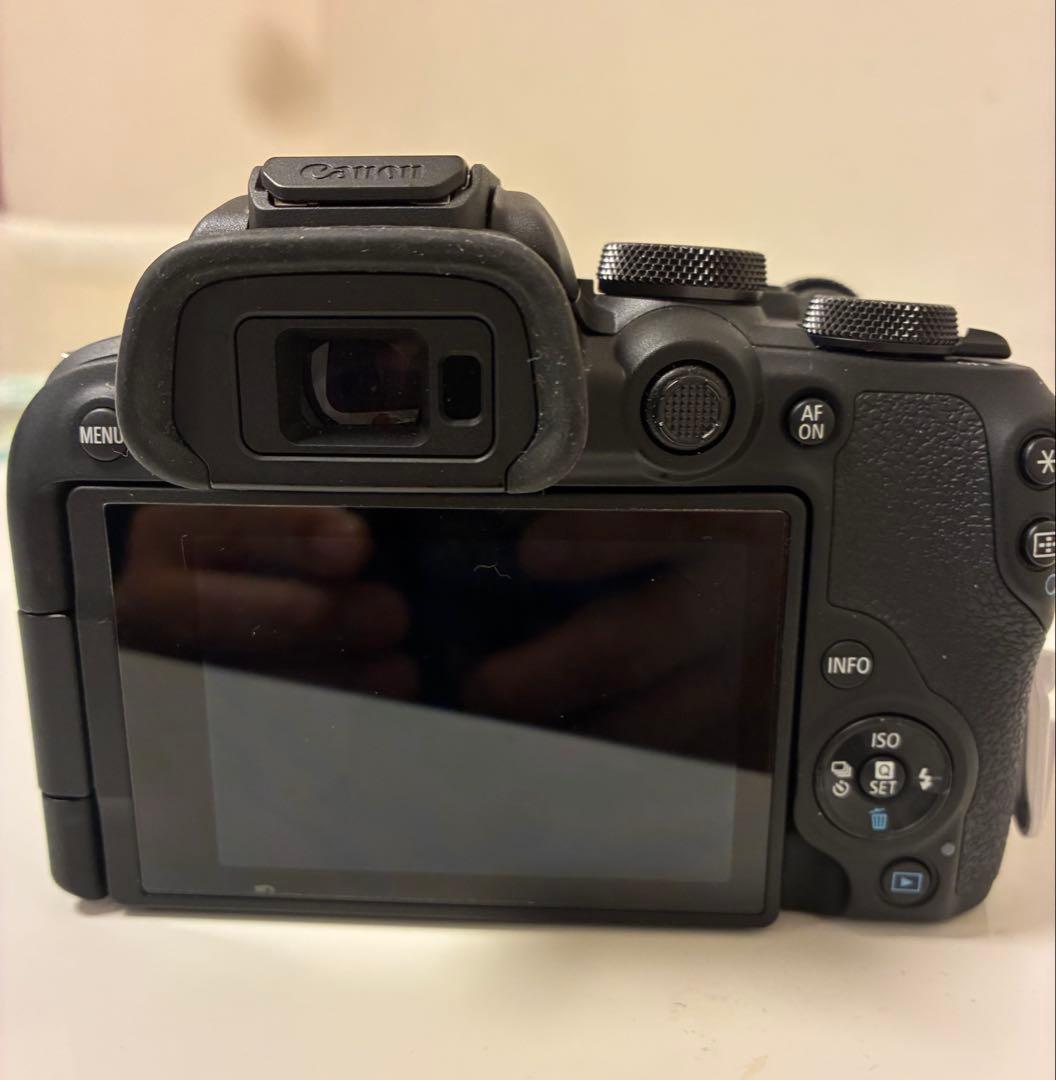 Canon EOS R10 ミラーレスカメラ　ボディ