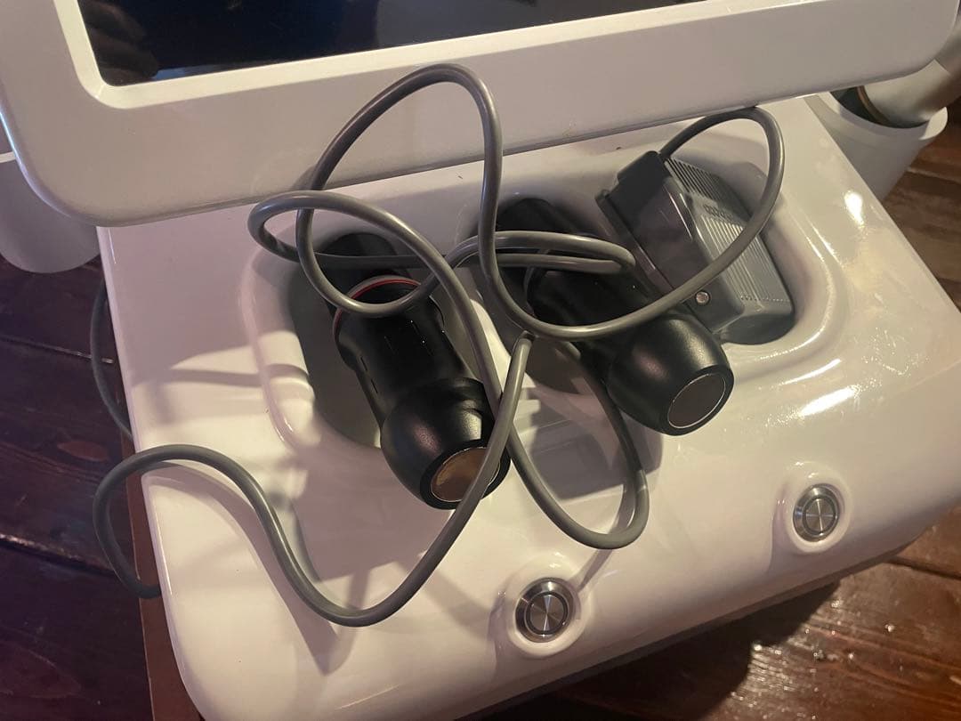 【美品】200万　肌体質改善&リフトアップ超音波フェイシャル美容機CS90