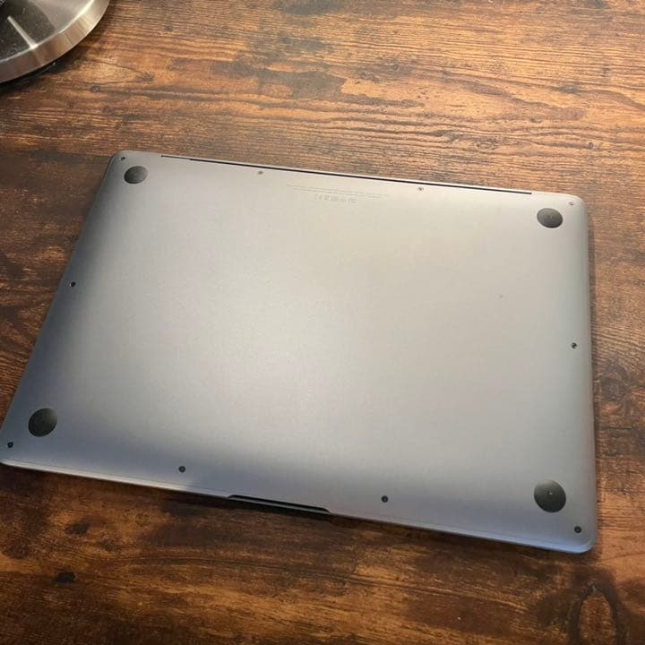 【極美品】MacBook Air 2018 8GB 箱付きMacBook air