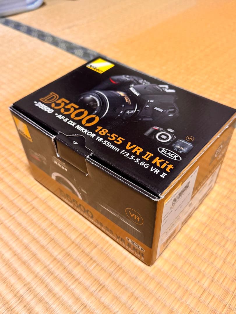 Nikon D5500 本体　D5600対応70-300mm望遠レンズ