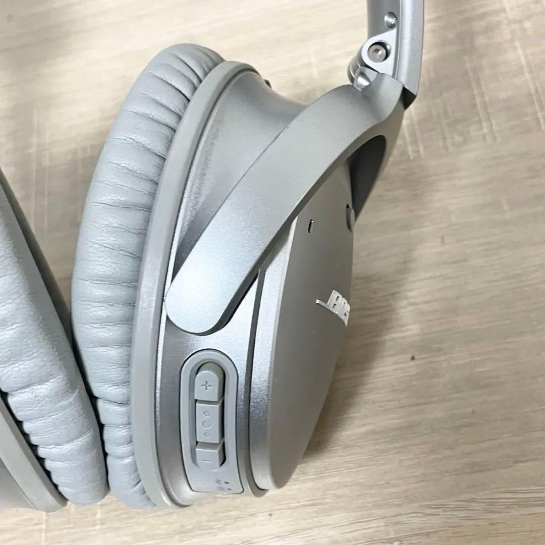 美品 BOSE QuietComfort 35 ワイヤレスヘッドホン シルバー