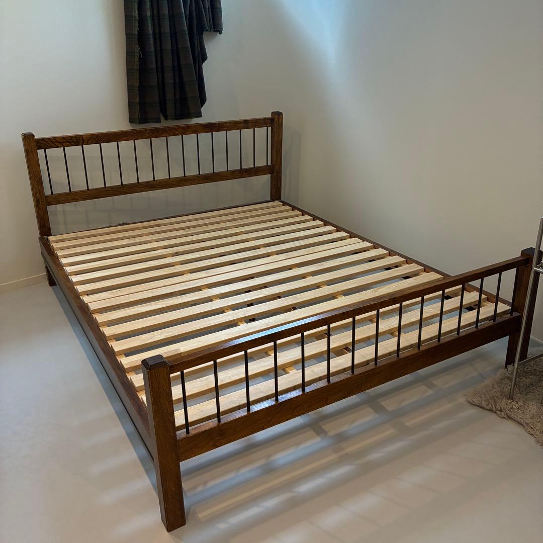 ACME FURNITURE　グランドビュー　クイーン　　ベッド