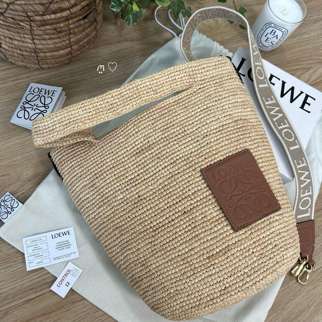 LOEWEロエベ　スリットバッグミニ　カゴバッグ斜めがけ　ショルダーストラップ付