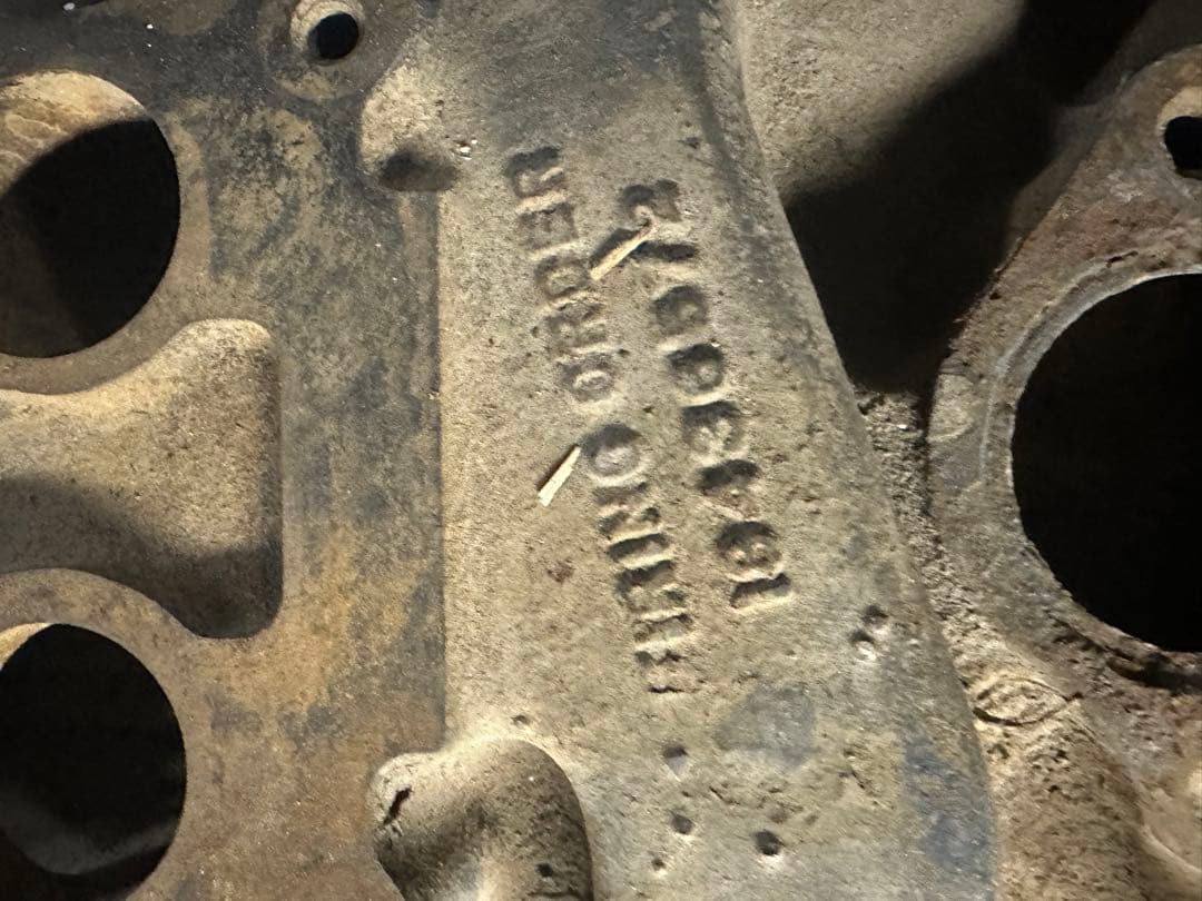 シボレー　v8エンジン