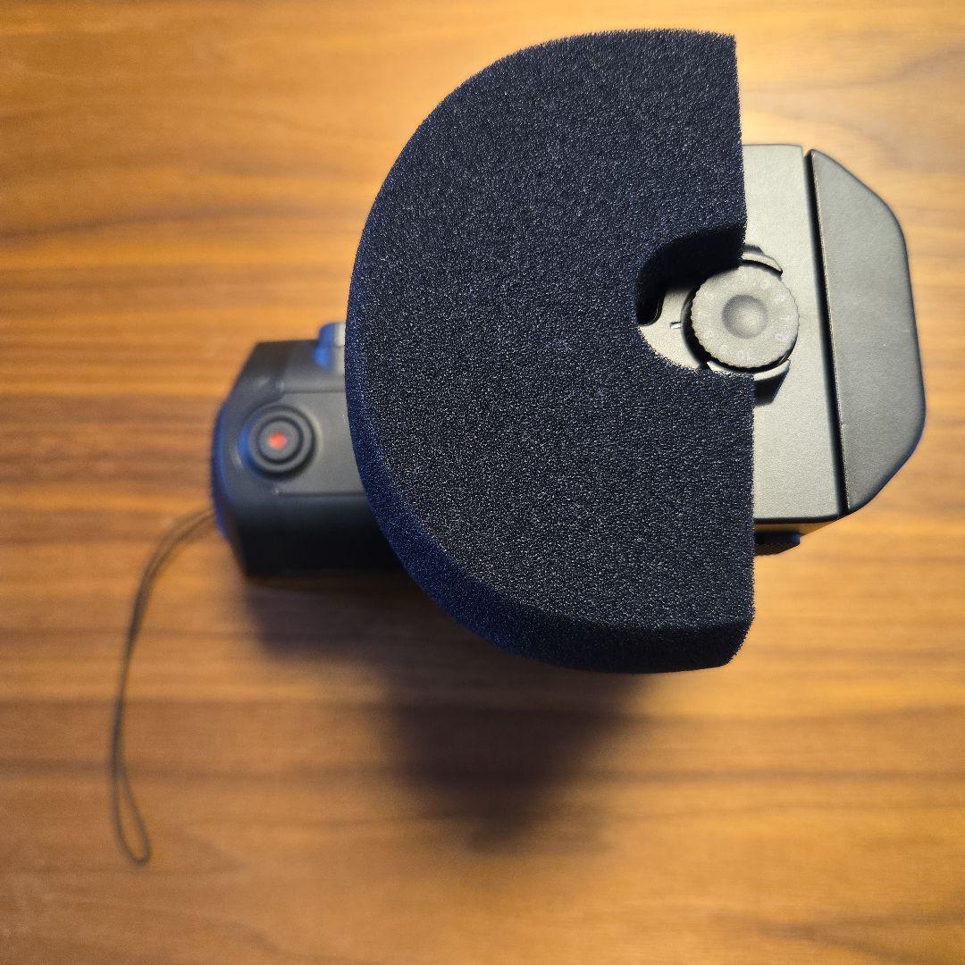 Q8n-4K ZOOM コンパクトマイク ウィンドシールド付き