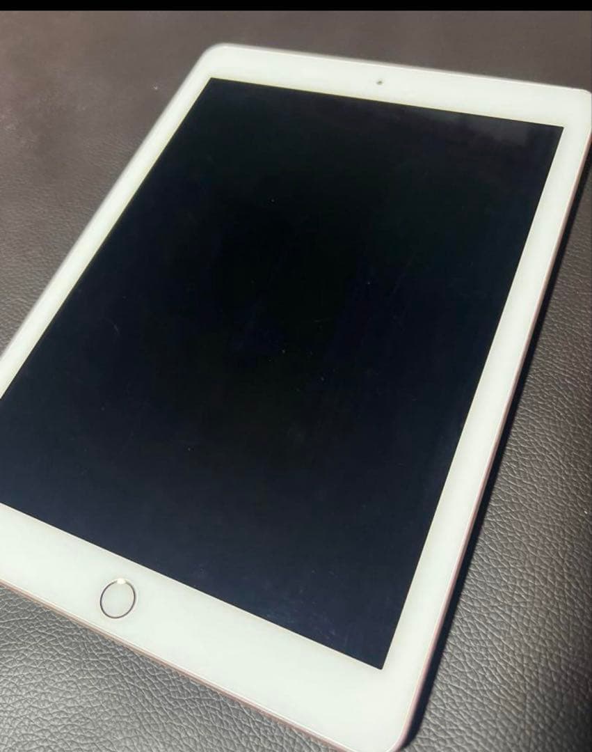 Apple iPad (第6世代) 本体