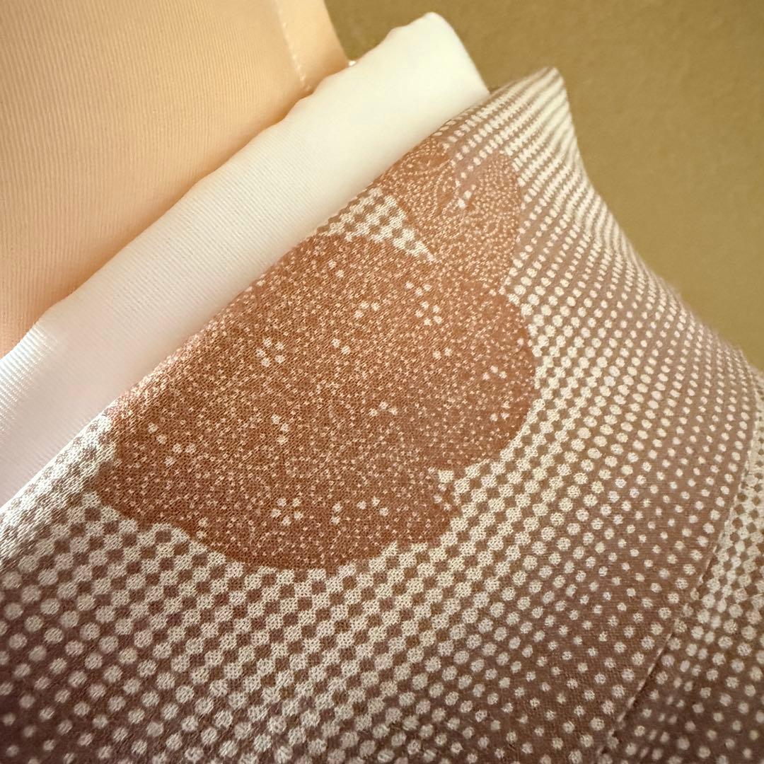 裄70 　身丈174 　身幅ゆったり　　　上質な小紋　パールトーン加工