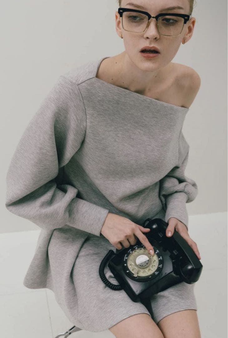 新品未使用thetoe Marylebone sweatshirt セットアップ