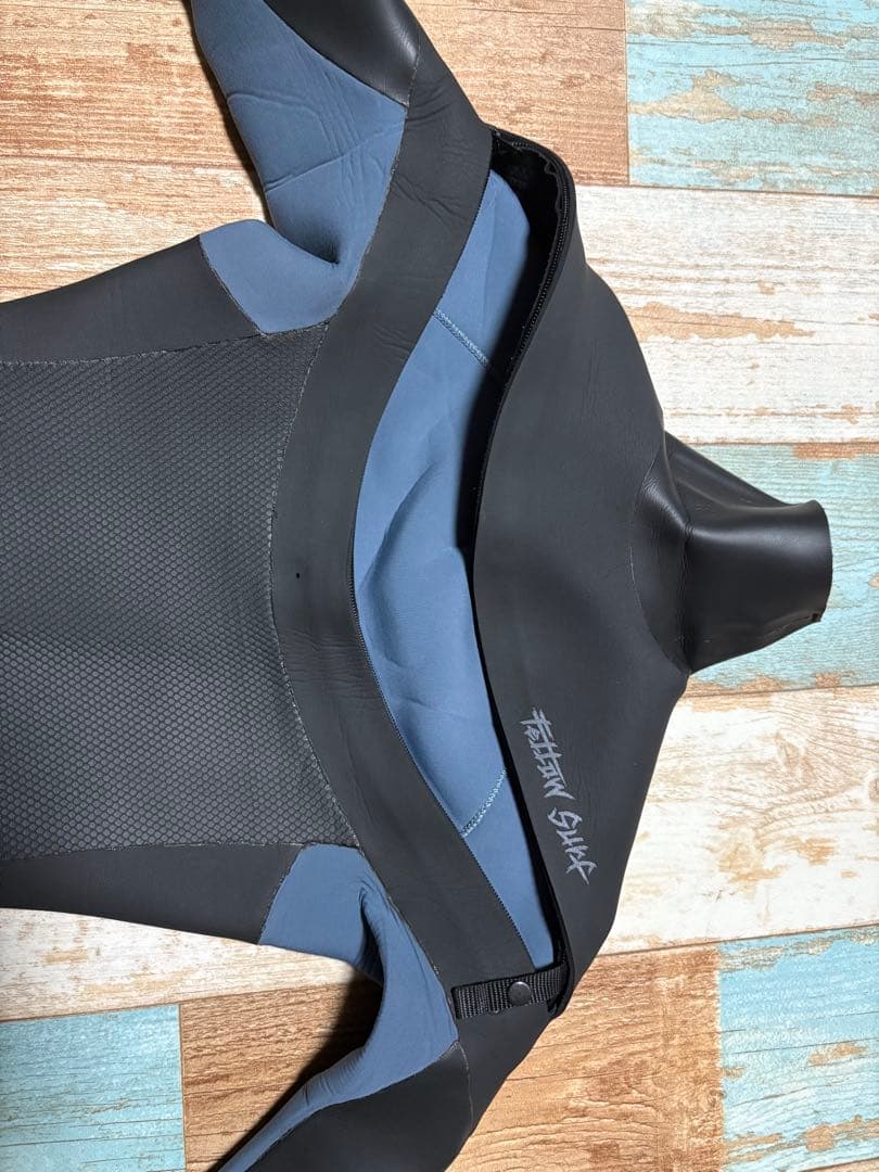 FELLON SURF☆ウエットスーツ（140㎝）