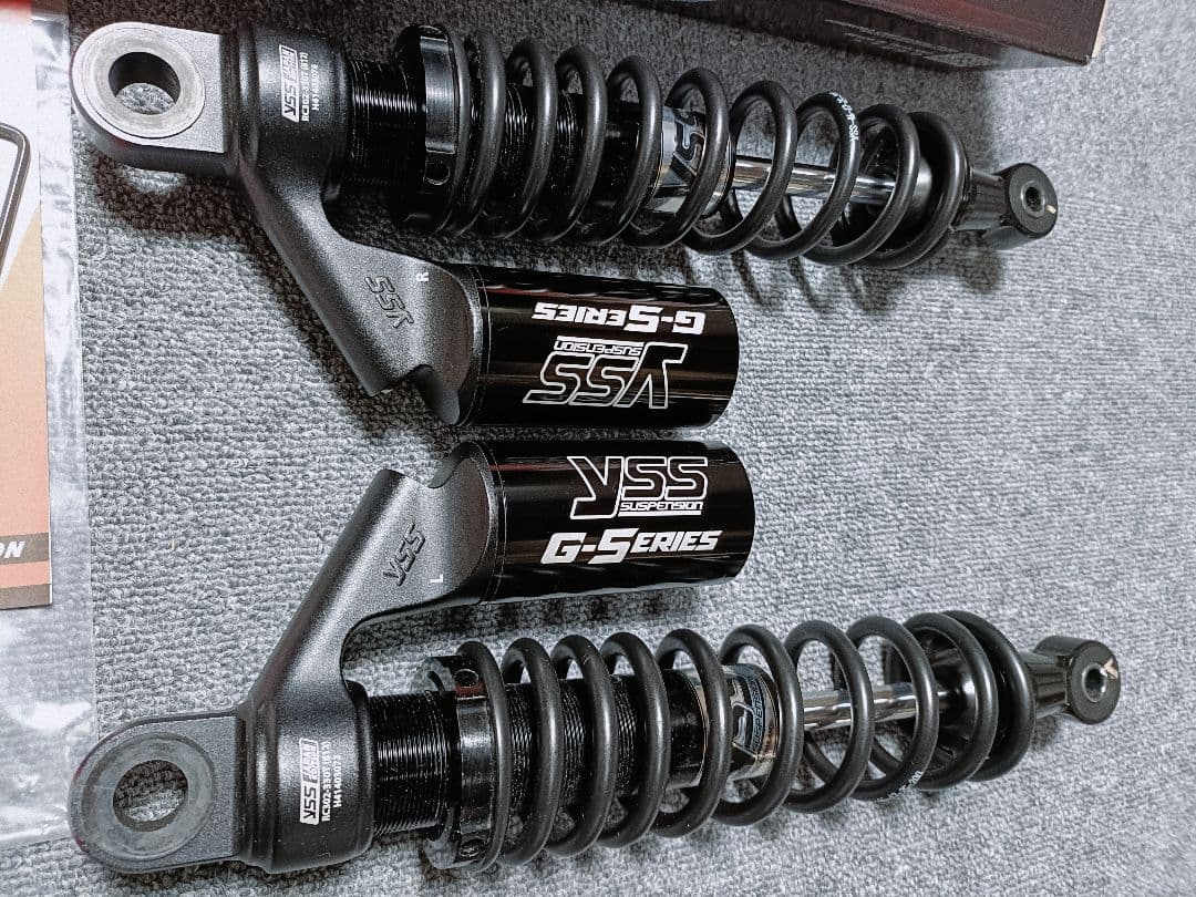 YSS製 CB400SF NC42 NC39 リアサス 定価74,800円 純正