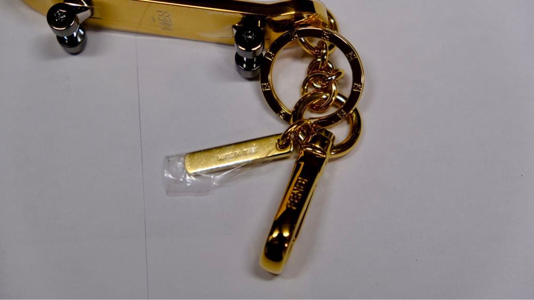 FENDI スケートボード　キーチャーム　正規品　新品未使用　箱付き