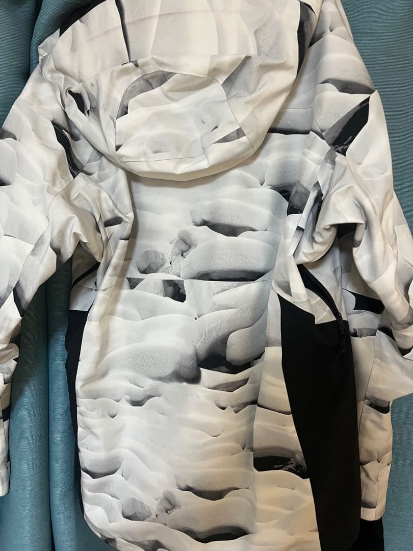 Burton ［ak］ゴアテックス スノボウェアsサイズ GORE SWASH