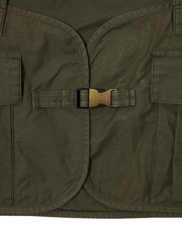 ayomotesagan　MASSES GAME VEST CS