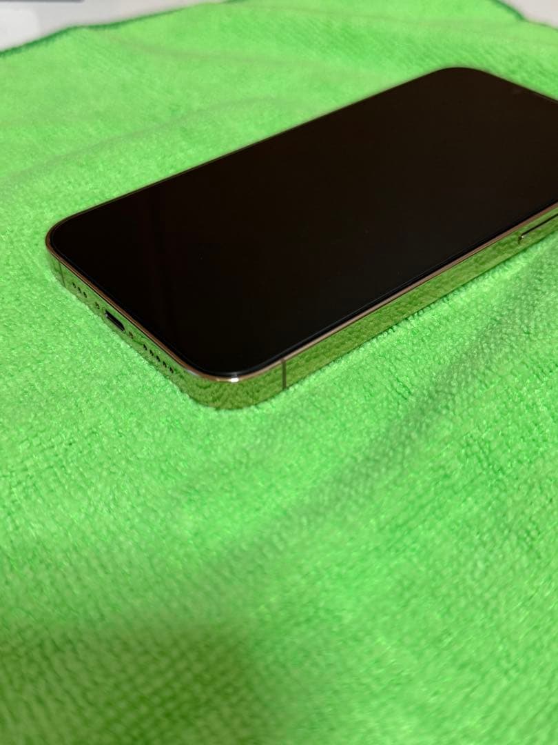 美品　Apple iPhone 13 Pro ゴールド 本体　256GB