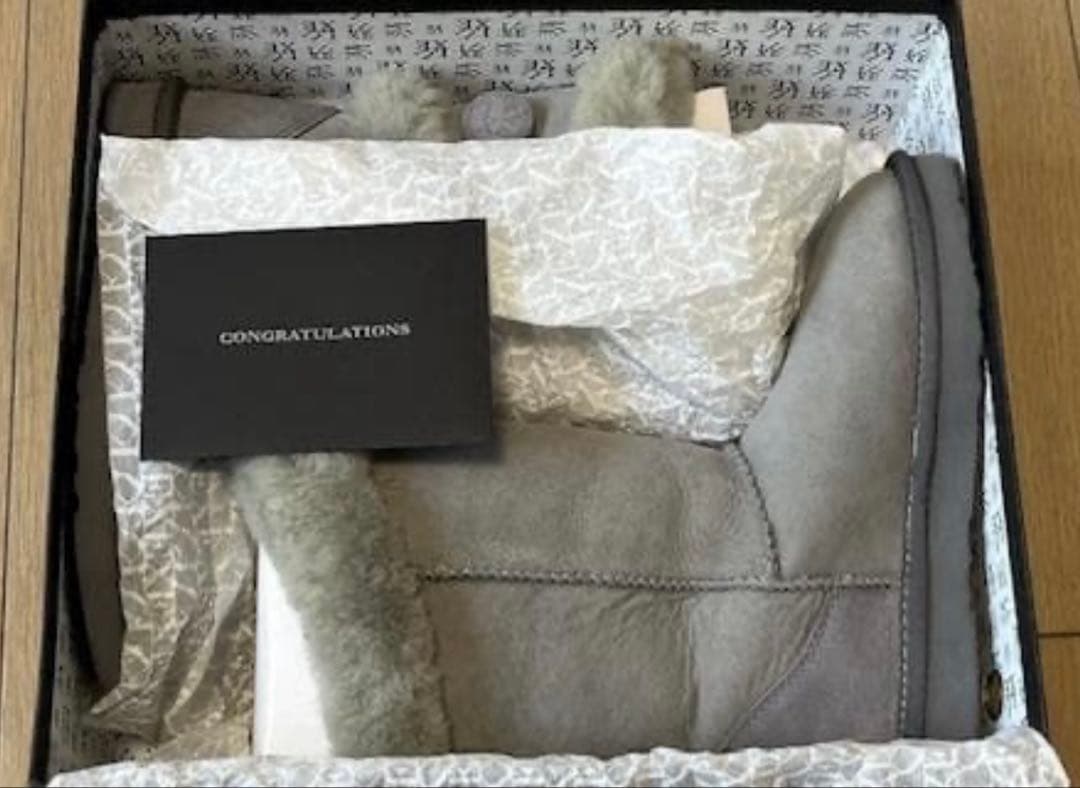 【新品】Australia Luxe Collectiveムートンブーツ アグ