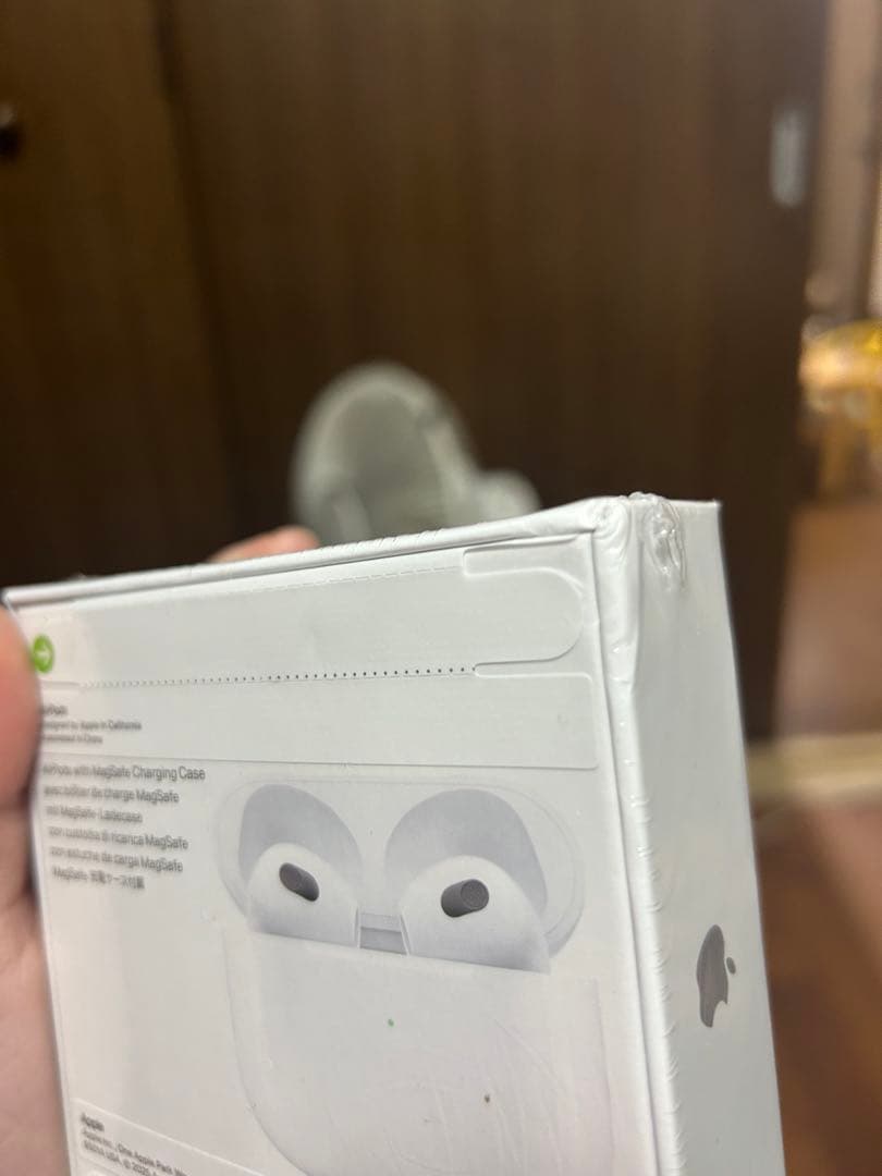 AirPods Gen 3 本体　開けてない状態で発送します