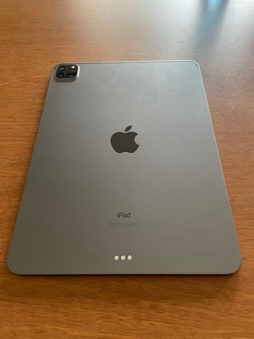 iPad Pro (11インチ第3世代256GB) キーボード、充電器付き