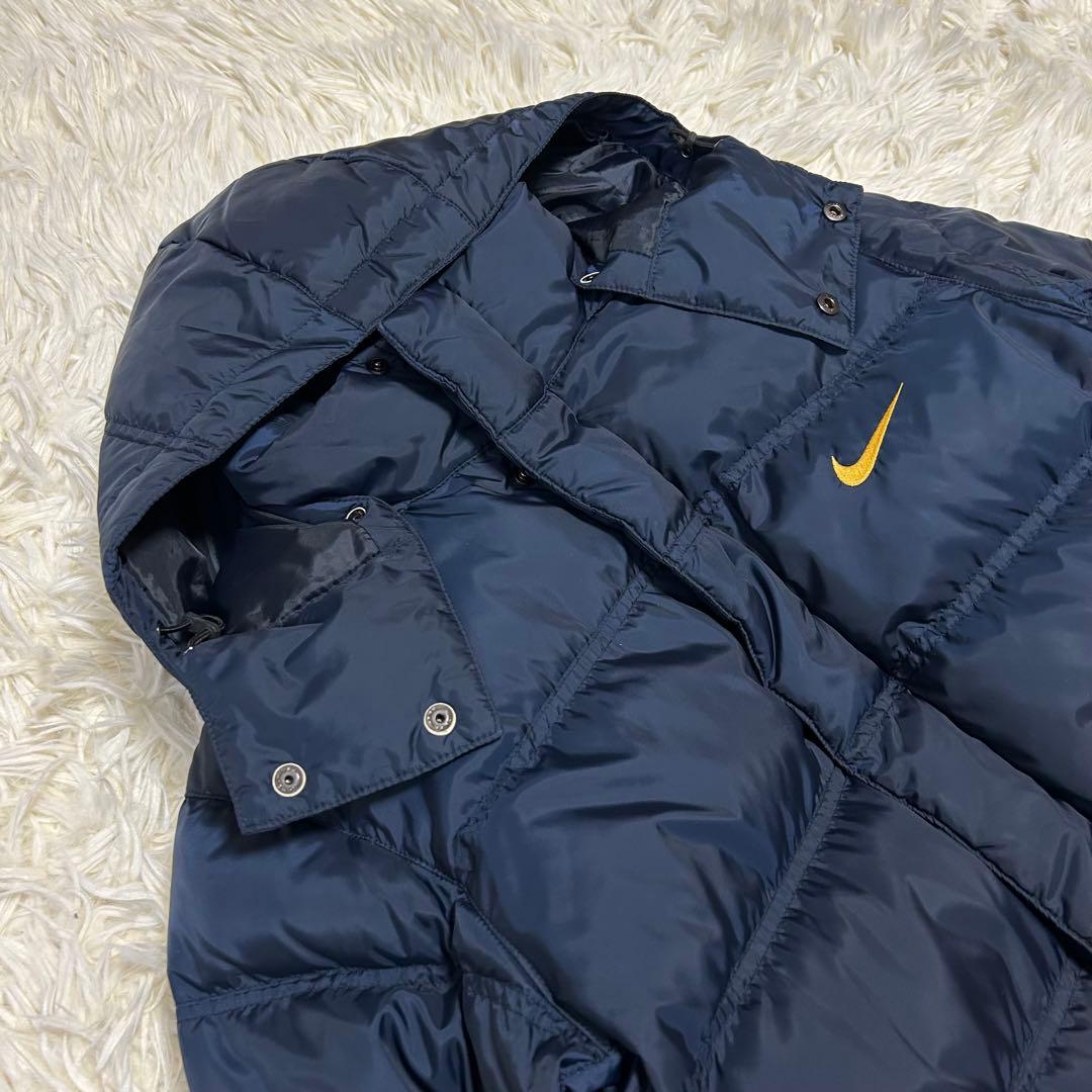 未使用級NIKE ナイキ ロングダウンコート ベンチコート S ネイビー　刺繍