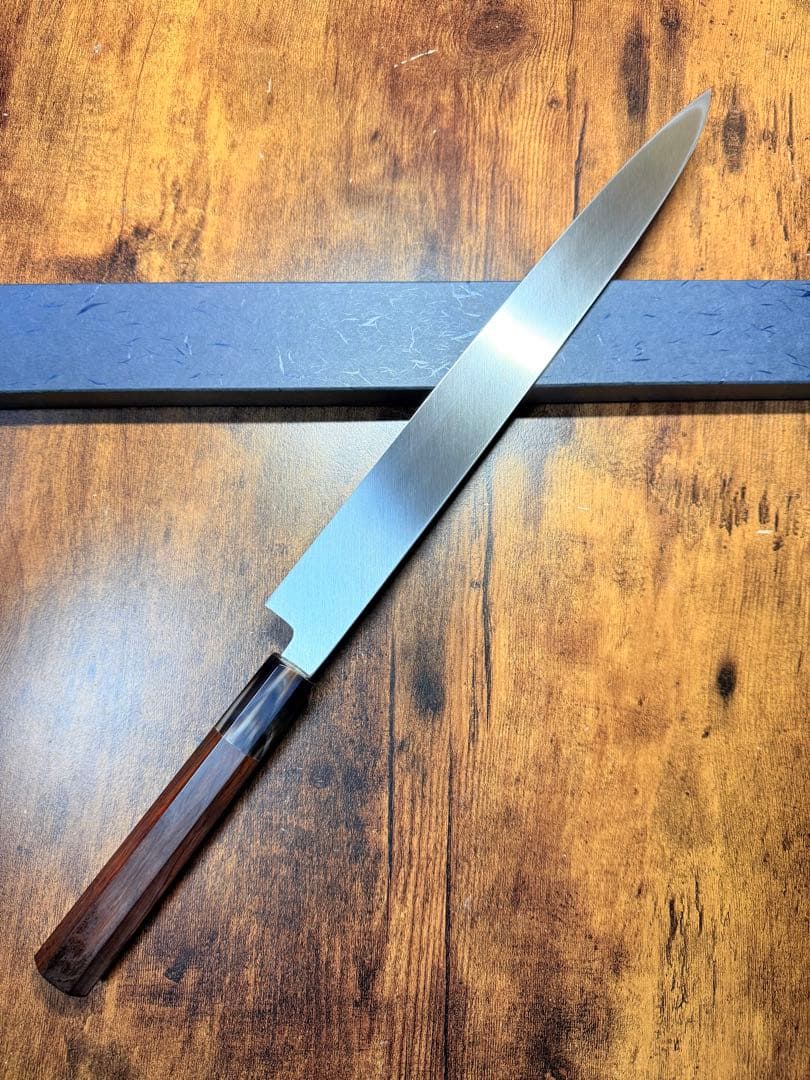 【堺刃物】刺身 柳刃　包丁　尺　銀三鋼　紫檀八角水牛柄　鞘付き