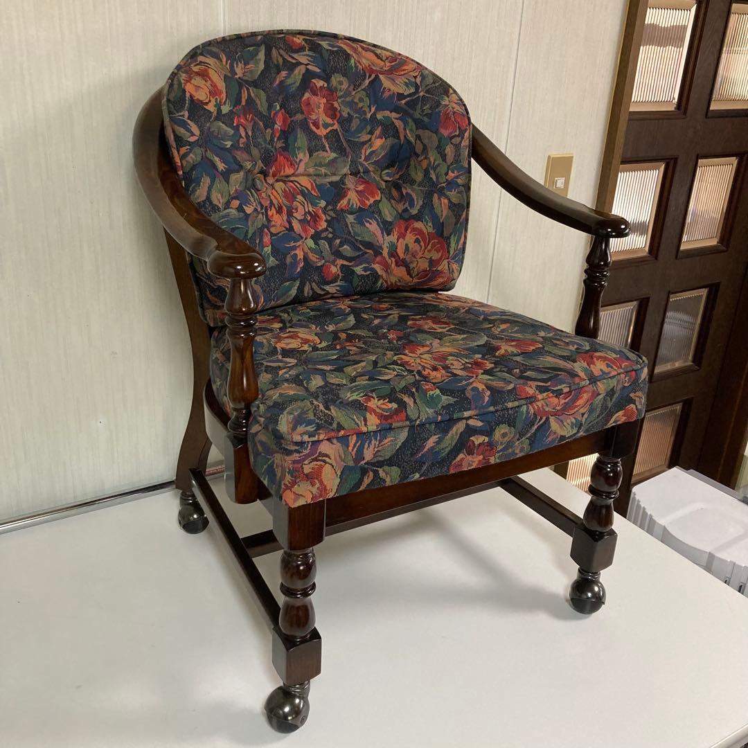 カリモク コロニアル アームチェア 椅子 1人がけ キャスター付き