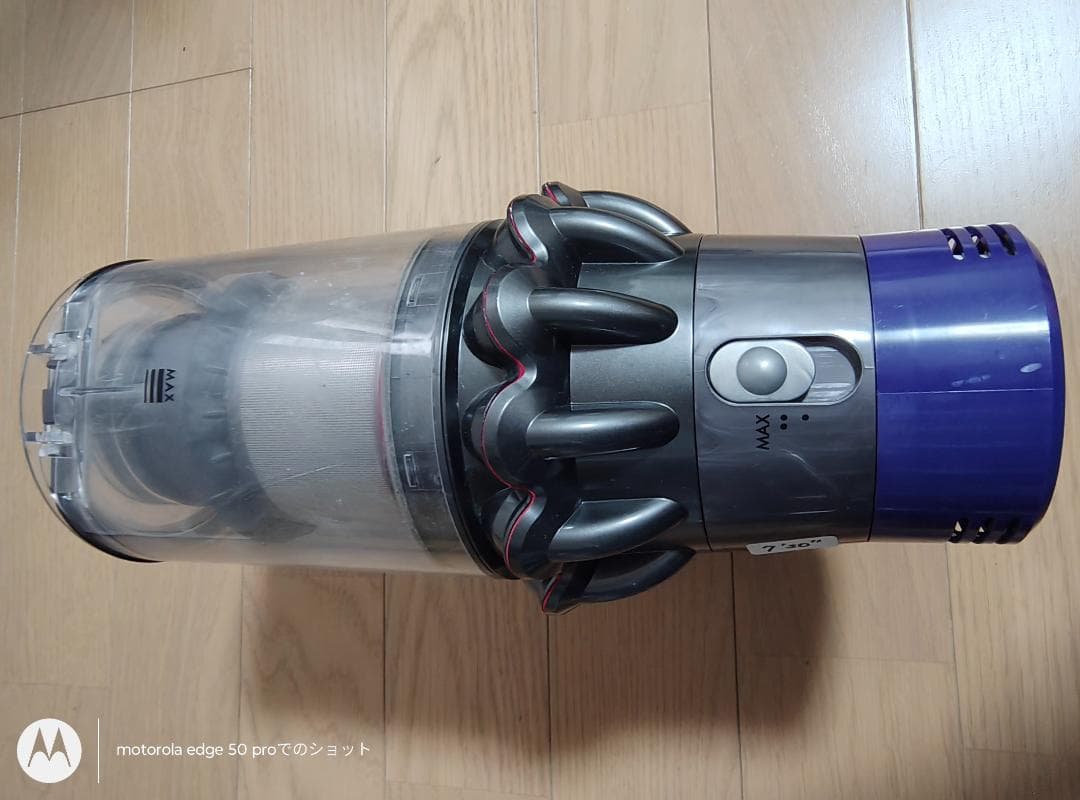 ダイソン★コードレス掃除機★V10本体★ＳV12★バッテリー新品と大差なし★4