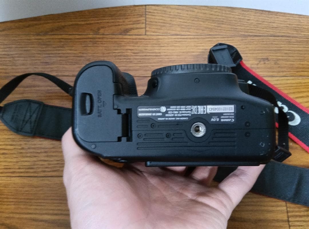 Canon EOS 80Dボディ おまけレンズ付き