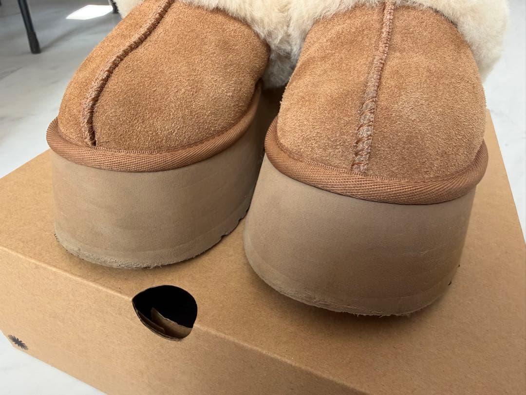 UGGムートンサンダルファンケット