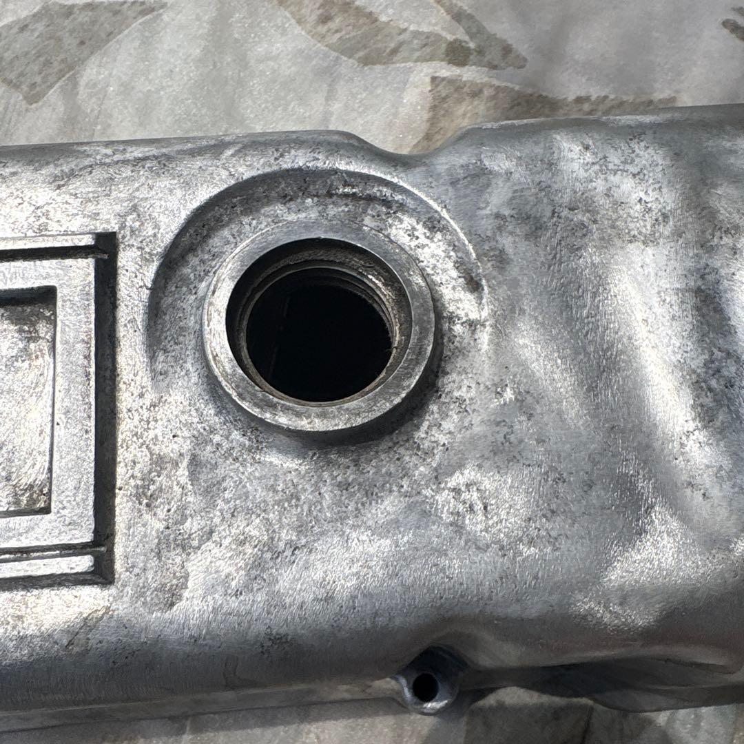 L型 タペットカバー ヘッドカバー