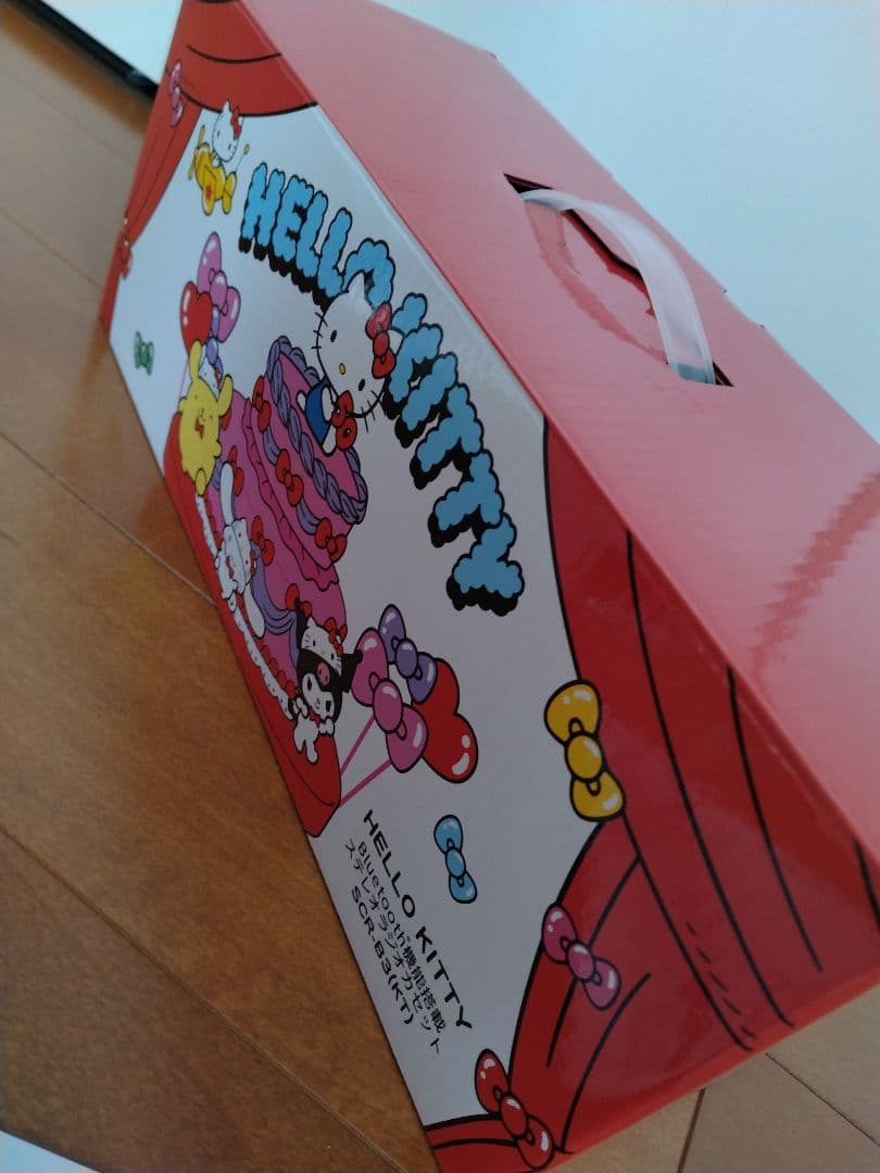 ハローキティ50周年　Bluetooth機能搭載ステレオラジオカセット