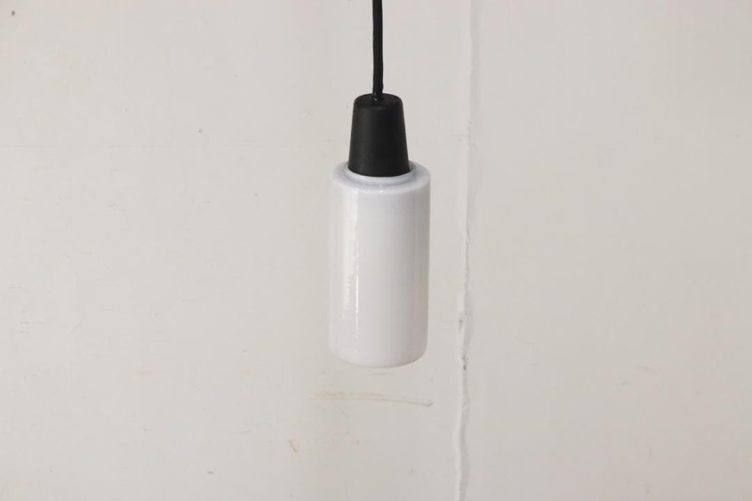 レトロ ペンダントライト 照明 吊り下げ ガラス シェード 白 ヴィンテージ