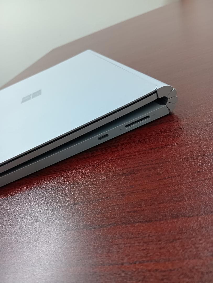 Windowsノート本体 Microsoft Surface Book 2
