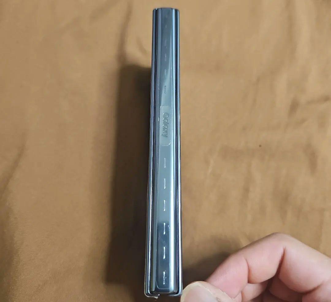 メーカー修理品 Galaxy Z Fold4 Samsung AU版 SCG16