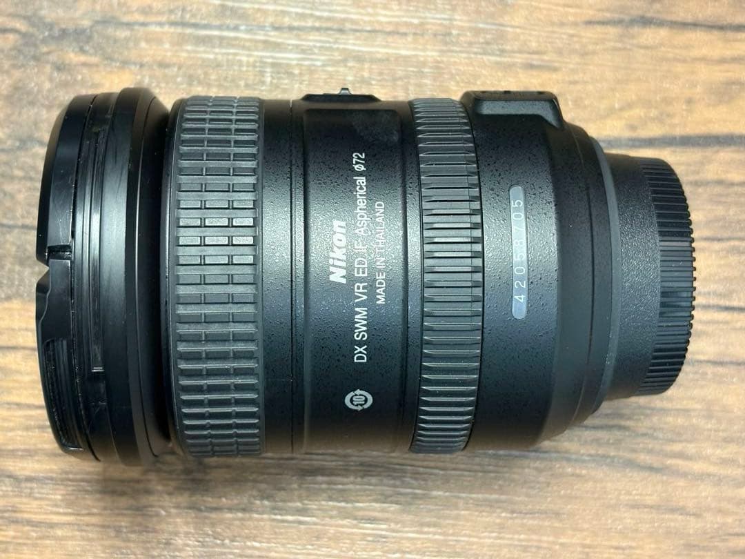 Nikon D7100　AF-S NIKKOR 18-200mm セット