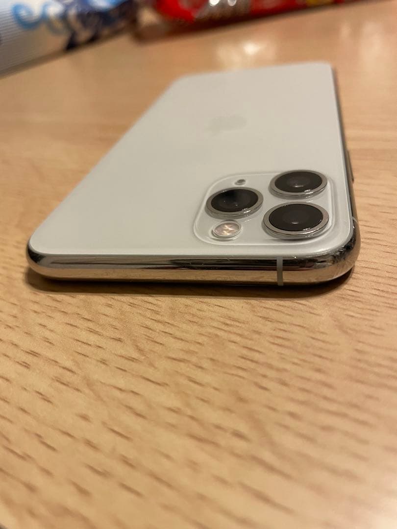 Apple iPhone 11 Pro 64GB シルバーsim解除済み