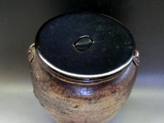 水指■美術館クラス 古備前 時代物 耳付き広口古壷(江戸期) 漆器蓋 骨董品■