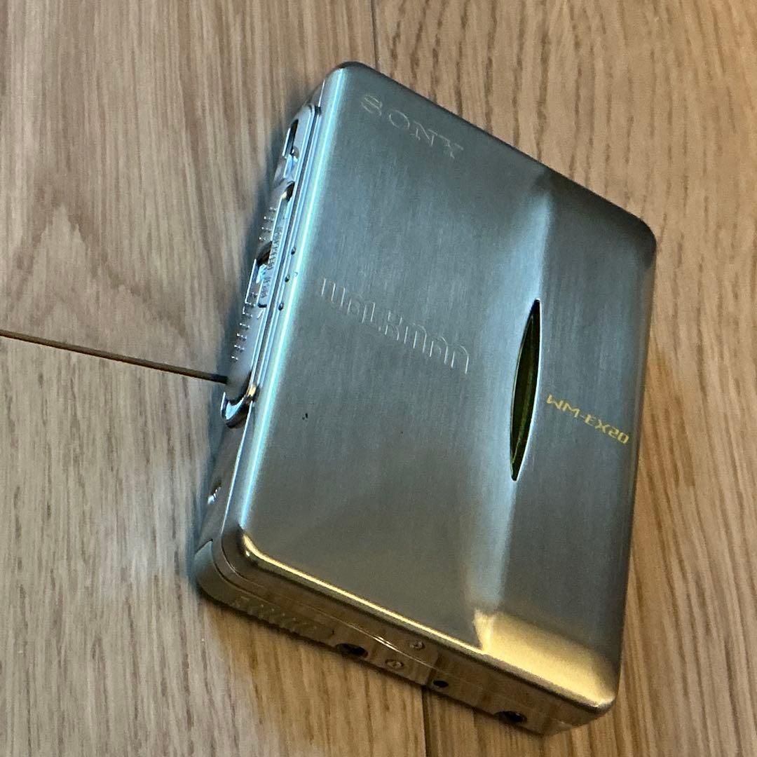 【ジャンク品！超美品！】SONY ウォークマン WM-EF20 シルバー