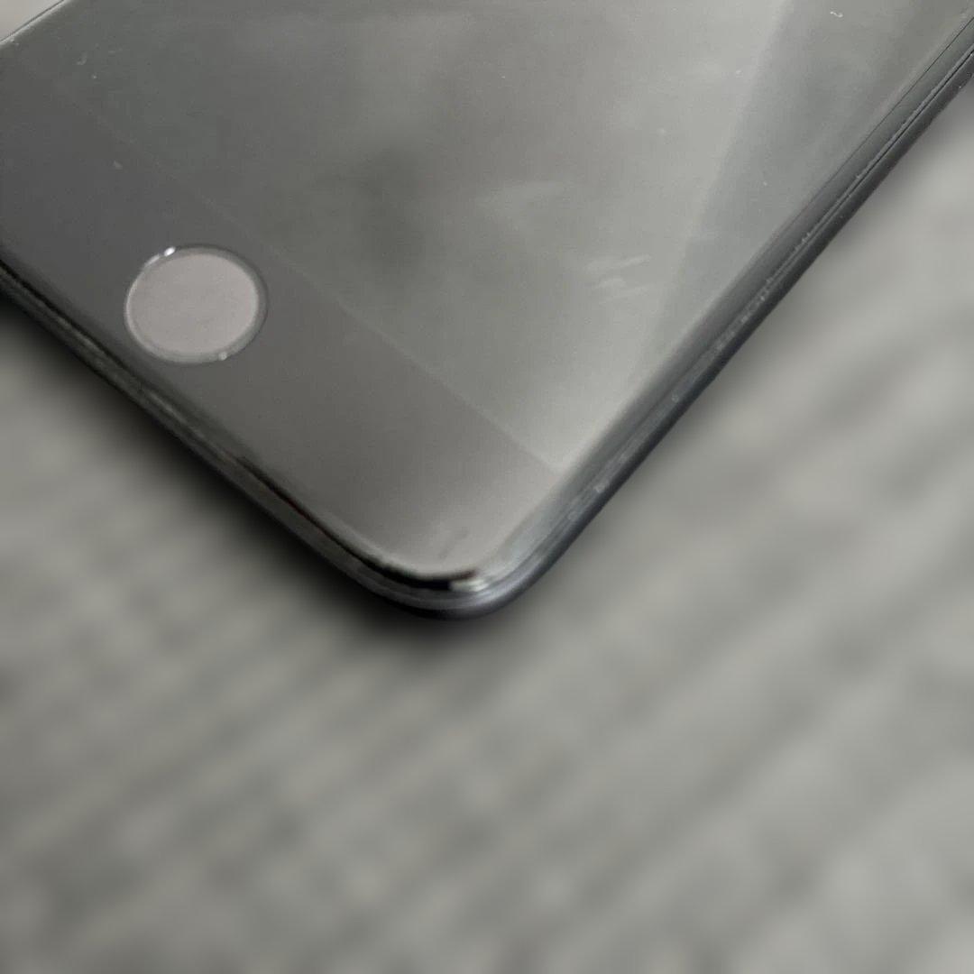 Apple iPhone SE 64GB SIMフリー