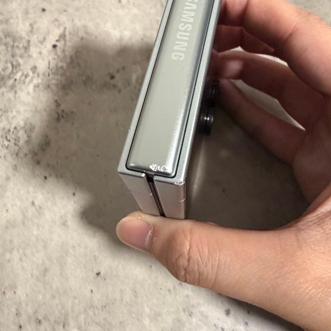 Samsung Galaxy Z Flip7 256GB ミント