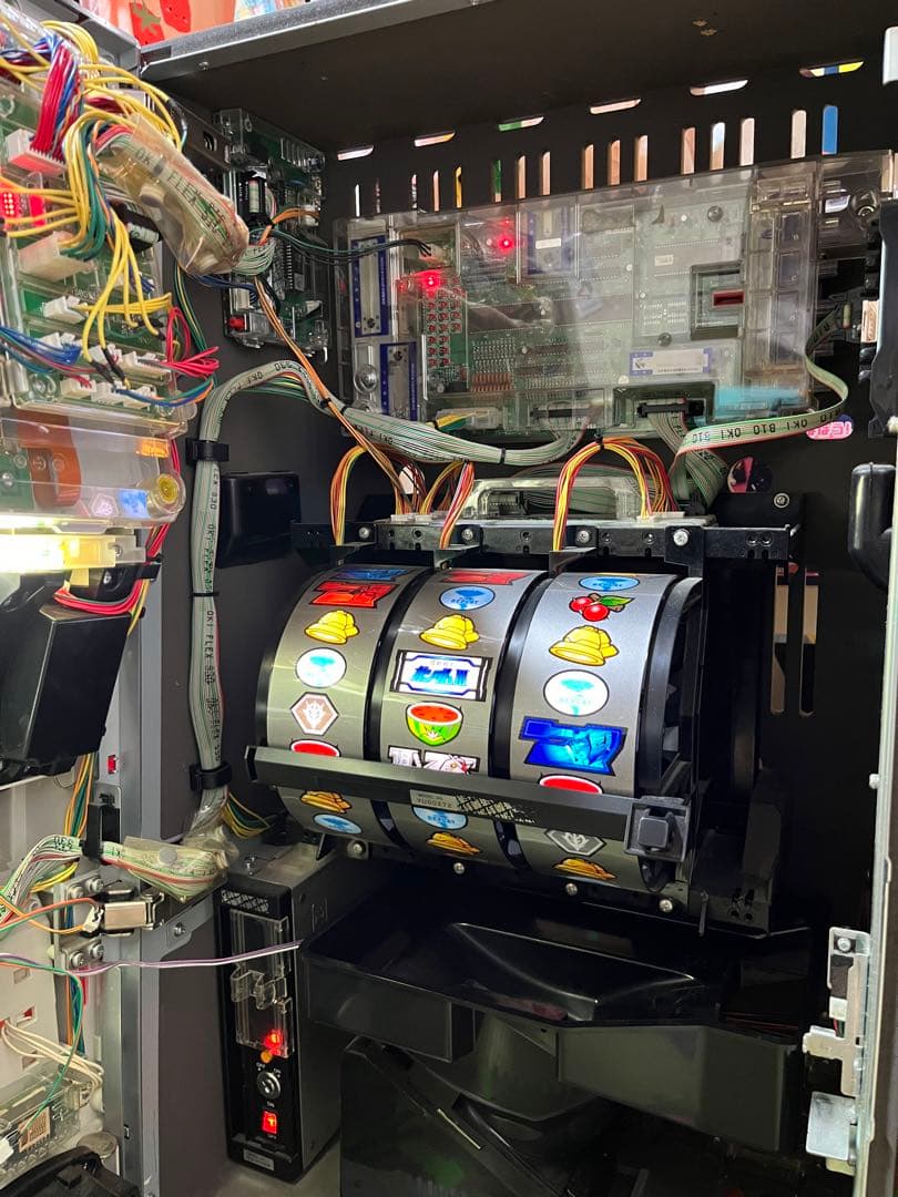 パチスロ ガンダムⅢ めぐりあい宇宙編 パチスロ実機 不要機付 山佐