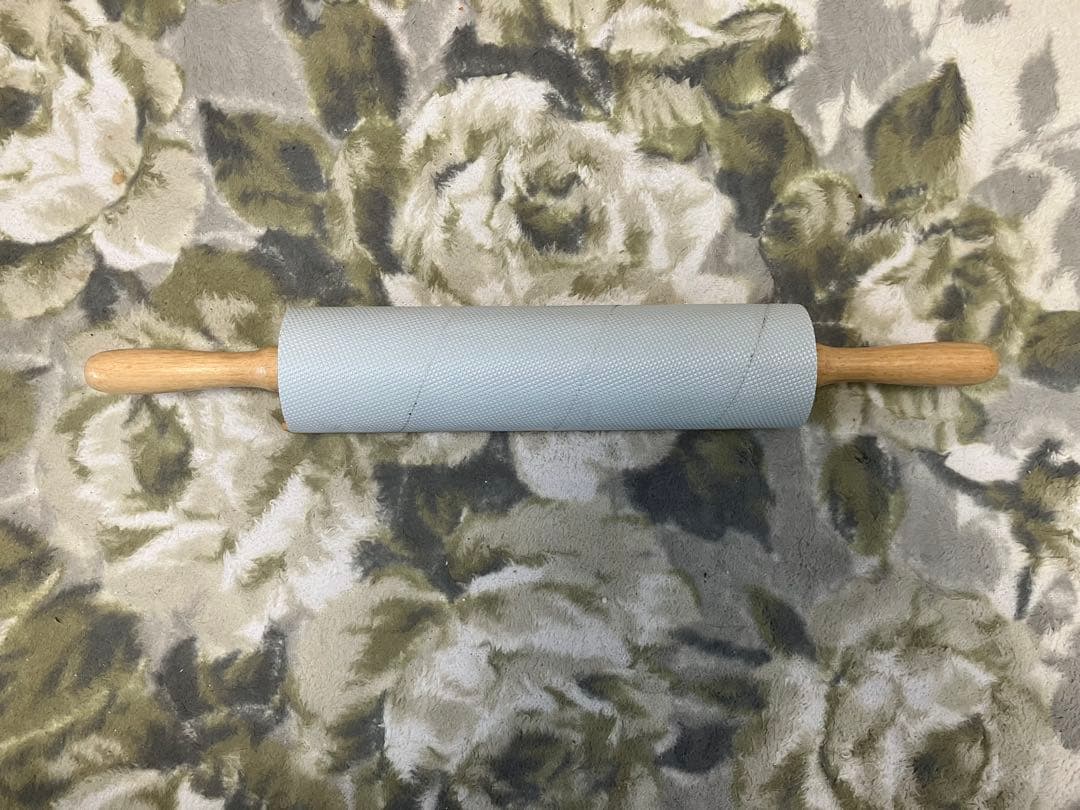 極粗でも切れにくいお蕎麦が打てる大理石のエンボスローラー‼️