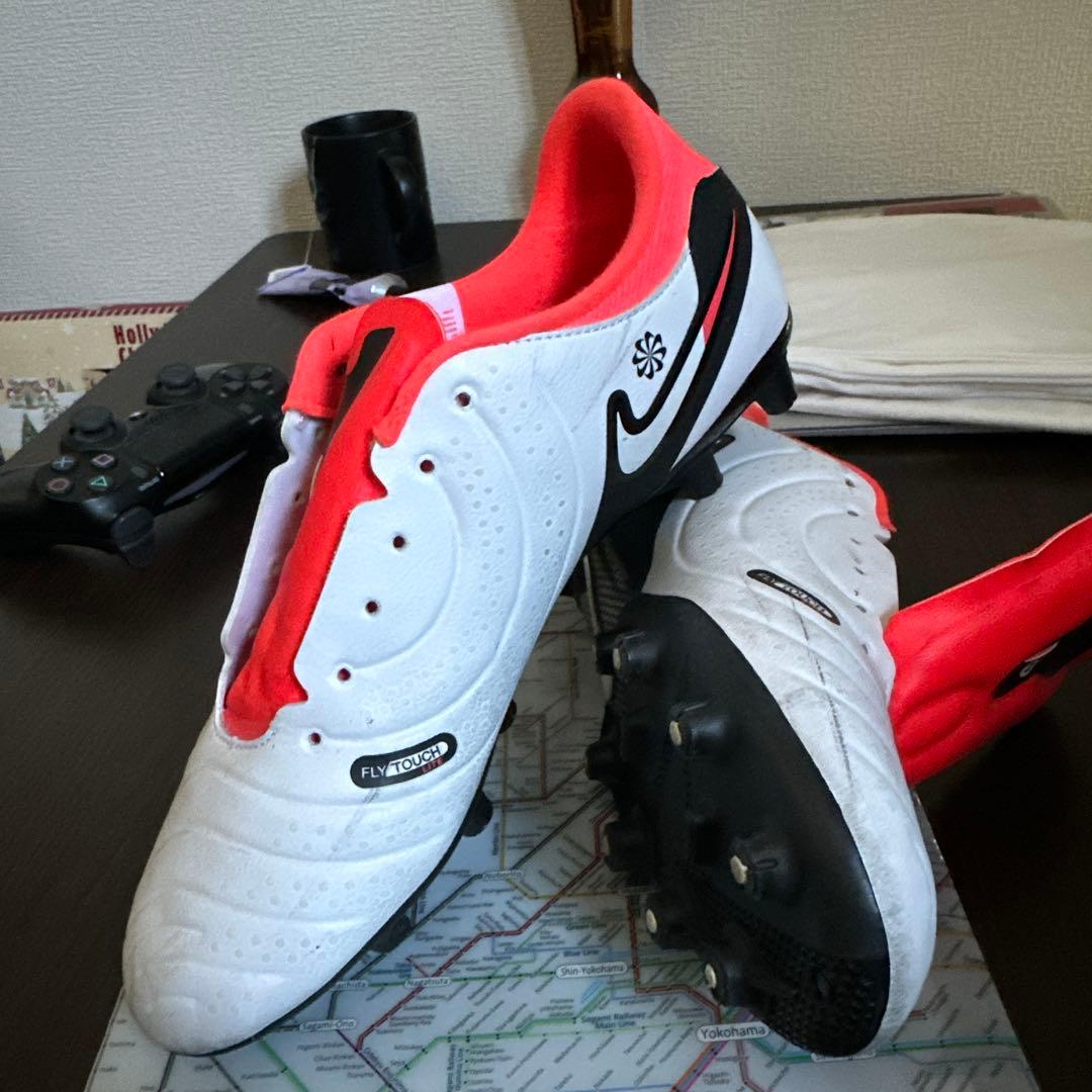 Nike FLYKNIT サッカーシューズ