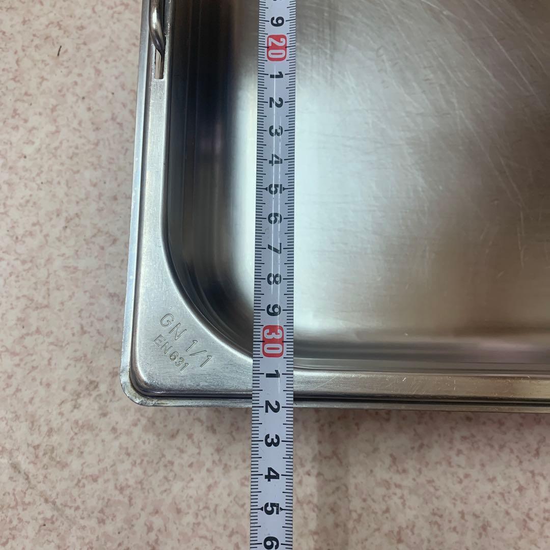 GN1/1ハンドル付きホテルパン6枚　蓋1枚