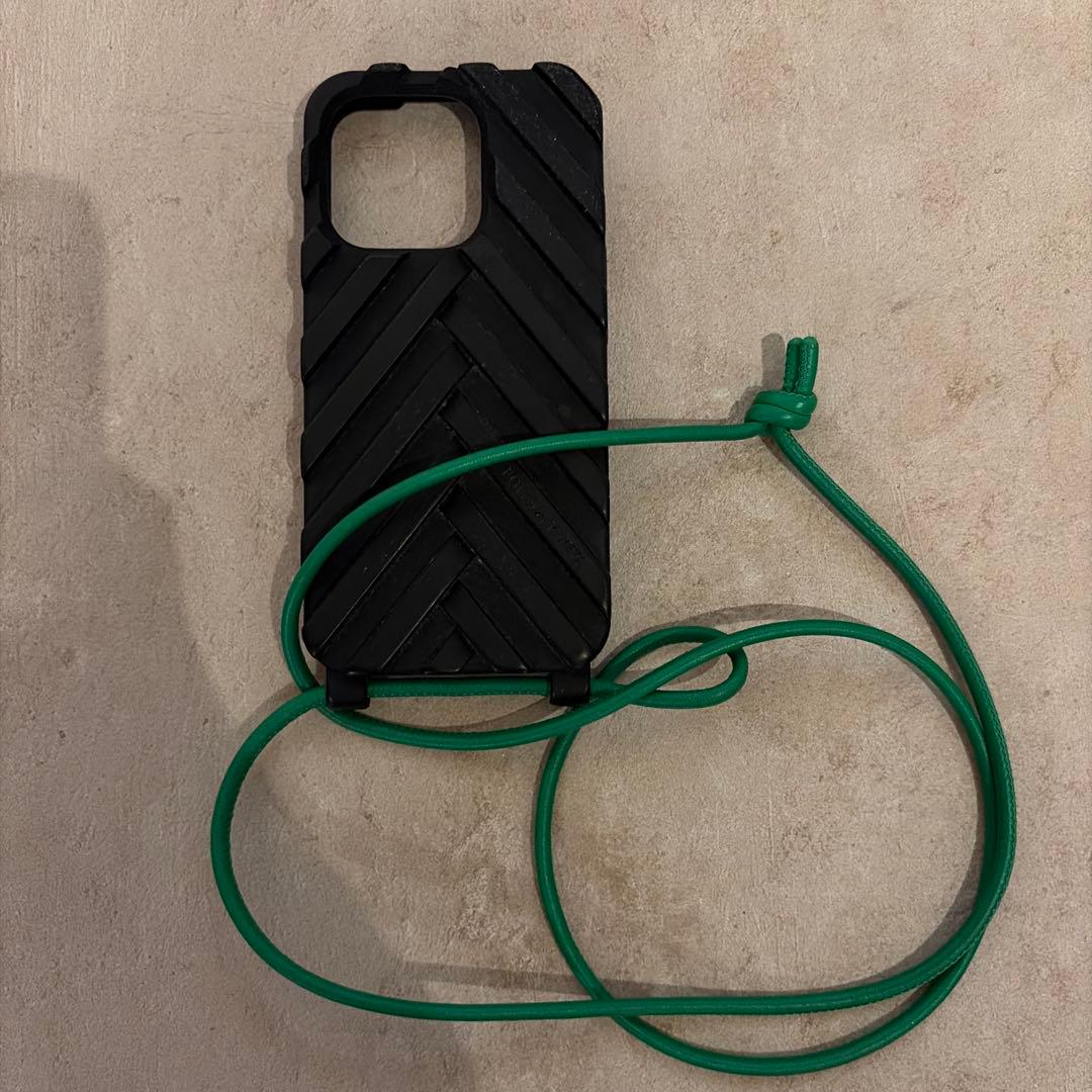 ボッテガ　iPhone16pro ケース