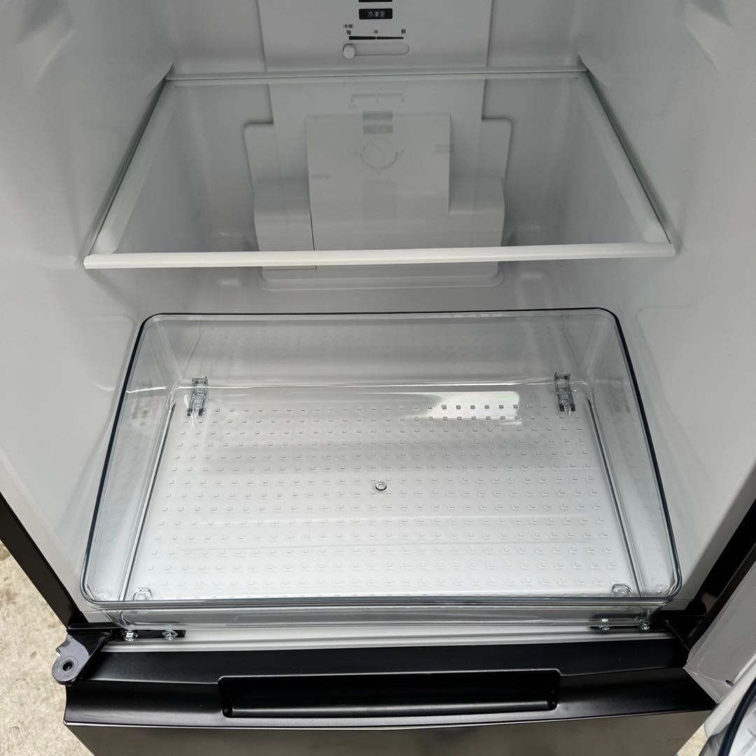 246⭐️2025年製美品★シャープ　冷蔵庫　右、左開き　一人暮らし　自動霜取り